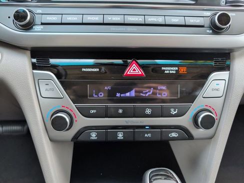Used 2018 Hyundai Elantra Value Edition FWD image 19