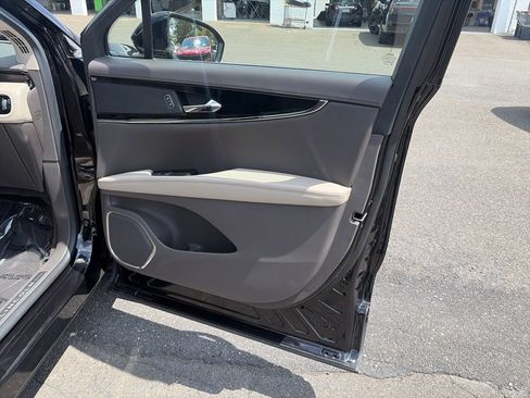 Certified 2023 Lincoln Nautilus Reserve AWD/4WD image 23