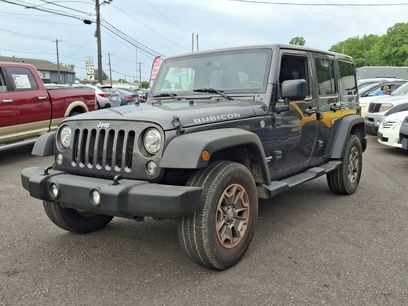 Used 2017 Jeep Wrangler Unlimited Rubicon w/ Connectivity Group