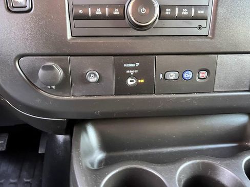 Used 2024 Chevrolet Express 2500 w/ Driver Convenience Package RWD image 27