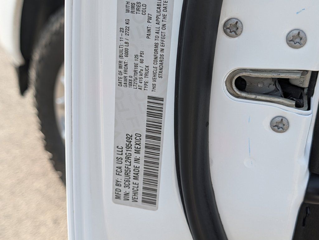 Used 2024 RAM 2500 Laramie w/ Cold Weather Group AWD/4WD image 36