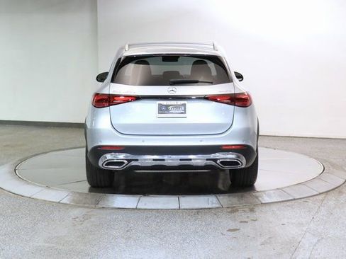 Used 2025 Mercedes-Benz GLC 350e 4MATIC w/ Driver Assistance Package image 14