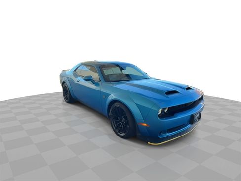 Used 2023 Dodge Challenger SRT Hellcat image 2