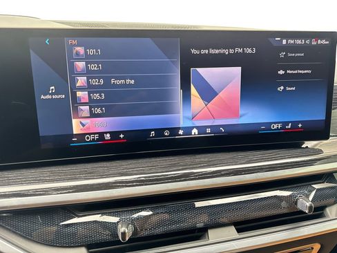 Used 2024 BMW X7 xDrive40i w/ M Sport Package image 68