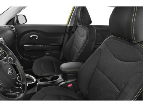 Used 2015 Kia Soul + FWD image 12