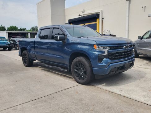 Used 2024 Chevrolet Silverado 1500 RST w/ Convenience Package II AWD/4WD image 4