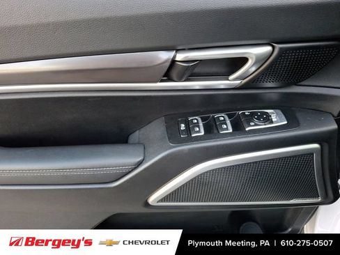 Used 2024 Kia Telluride S w/ S Sunroof Package FWD image 15