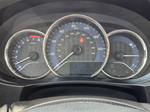 Used 2015 Toyota Corolla LE image 8