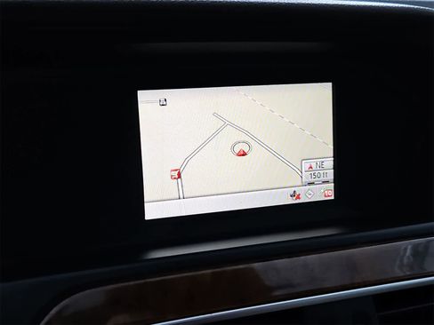 Used 2013 Mercedes-Benz C 250 Sedan image 30