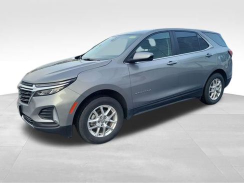Used 2024 Chevrolet Equinox LT image 1