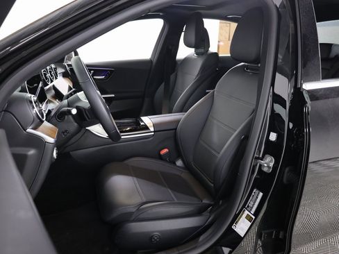 Certified 2025 Mercedes-Benz C 300 4MATIC Sedan image 27