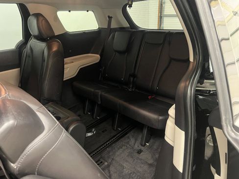 Used 2024 Kia Carnival SX FWD image 34