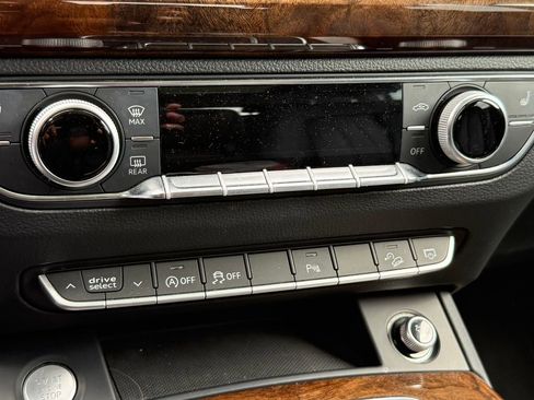 Used 2018 Audi Q5 2.0T Premium Plus w/ Premium Plus Package image 18