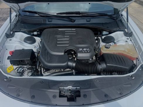 Used 2022 Dodge Charger SXT RWD image 28
