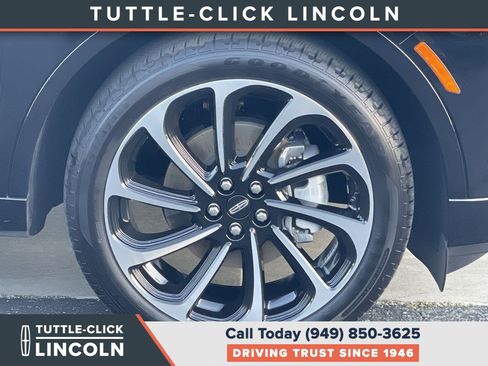 Certified 2024 Lincoln Nautilus Black Label AWD/4WD image 10