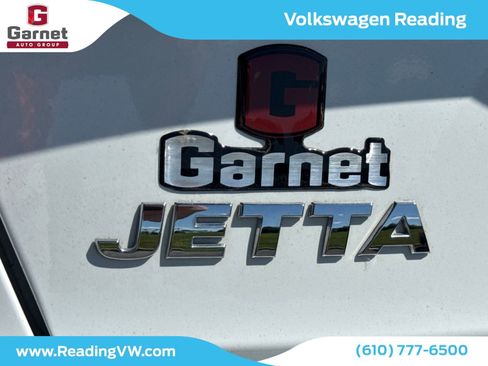 Certified 2021 Volkswagen Jetta R-Line w/ R-Line Cold Weather Package FWD image 41