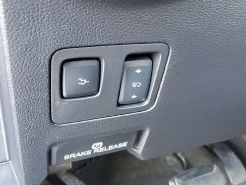 Used 2017 Ford F250 Lariat w/ Lariat Ultimate Package image 8