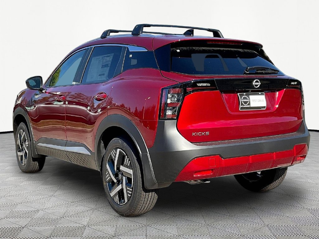 New 2027 Nissan Kicks SV FWD image 3