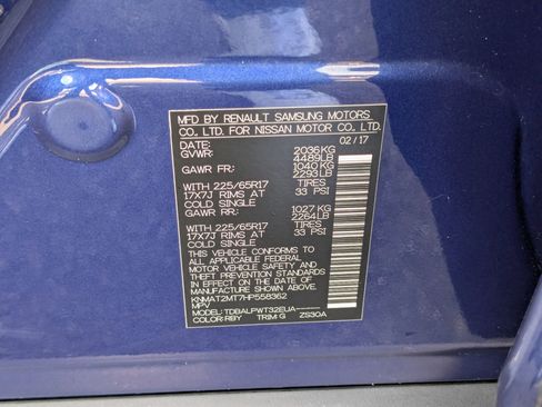 Used 2017 Nissan Rogue S image 33