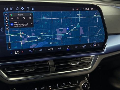 Used 2025 Chevrolet Equinox EV LT w/ Convenience Package image 20