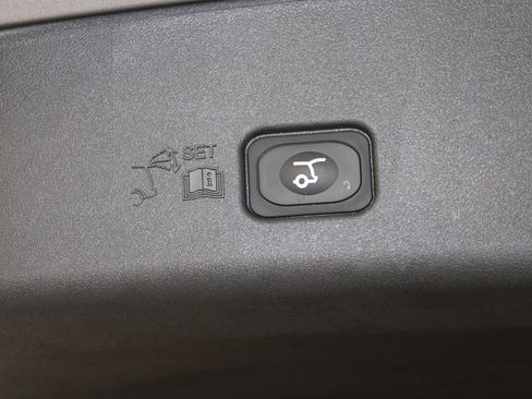 New 2026 Lincoln Nautilus Reserve image 16