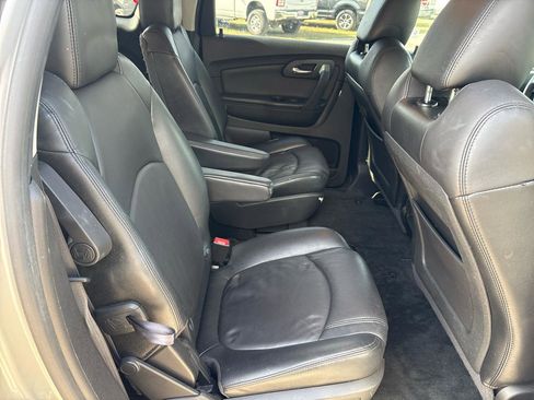 Used 2011 Chevrolet Traverse LT w/ LPO, 'HIT The Road' Package FWD image 35