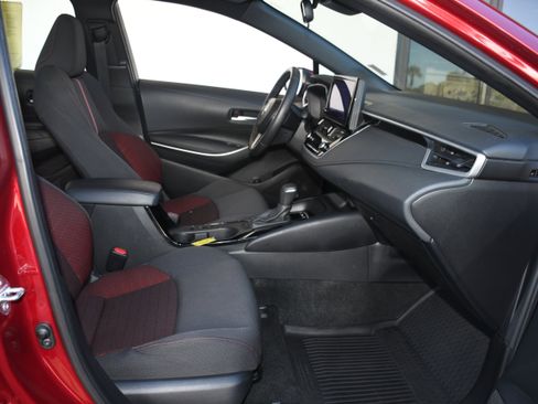 Certified 2024 Toyota Corolla SE image 19