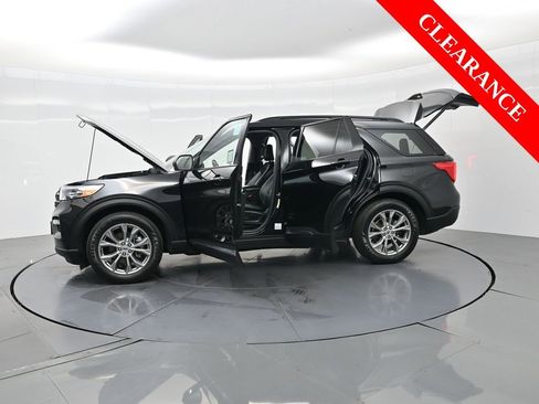 Used 2022 Ford Explorer XLT w/ Equipment Group 202A image 48