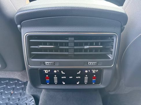 Used 2020 Audi Q8 Premium Plus w/ Premium Plus Package AWD/4WD image 22