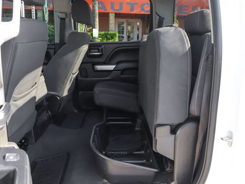 Used 2018 Chevrolet Silverado 1500 LT w/ All Star Edition image 39