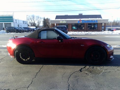 Used 2020 MAZDA MX-5 Miata Club w/ Brembo/BBS Recaro Package image 6