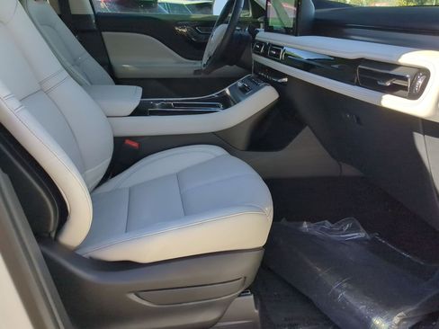 New 2026 Lincoln Aviator 2WD image 23