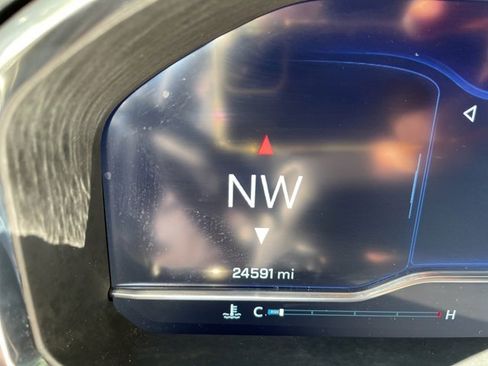 Used 2022 Chevrolet Silverado 1500 LTZ w/ Technology Package image 21