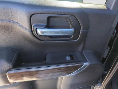 Used 2020 Chevrolet Silverado 1500 LT Trail Boss image 22