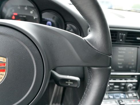 Used 2015 Porsche 911 Carrera image 27