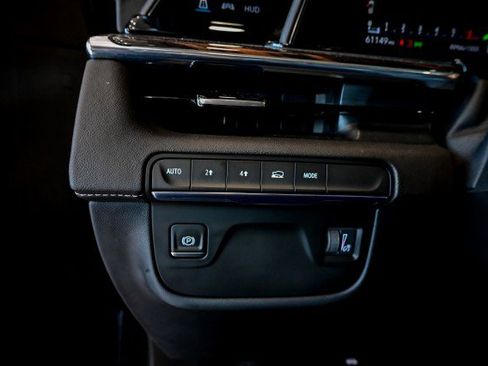 Used 2021 Cadillac Escalade ESV Premium Luxury AWD/4WD image 42
