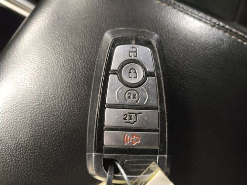 Used 2023 Ford Explorer Limited w/ Equipment Group 301A RWD image 32
