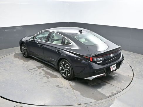Used 2025 Hyundai Sonata SEL FWD image 24