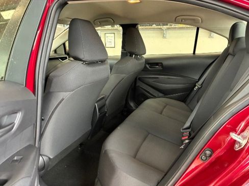 Used 2022 Toyota Corolla LE image 24