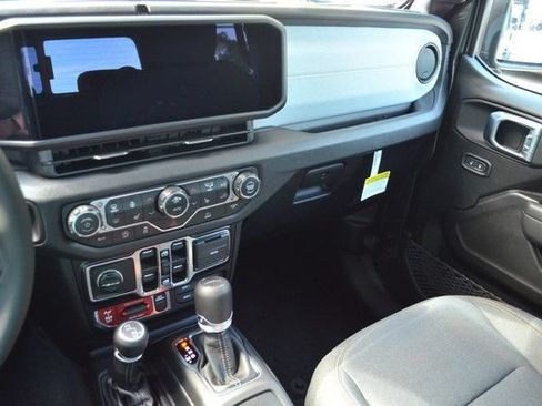 New 2026 Jeep Gladiator Sport AWD/4WD image 20