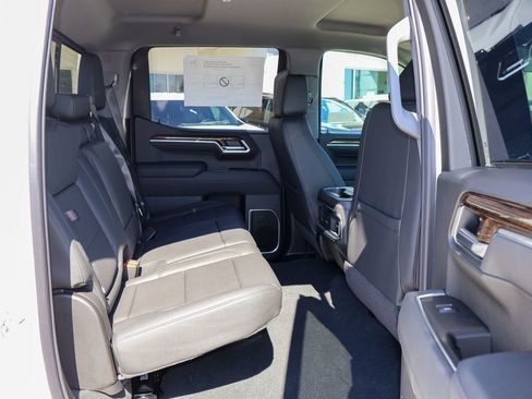 New 2026 GMC Sierra 1500 Elevation image 27