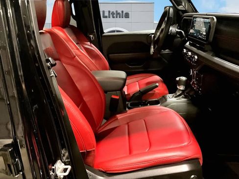 Used 2024 Jeep Wrangler Unlimited Rubicon 392 image 13