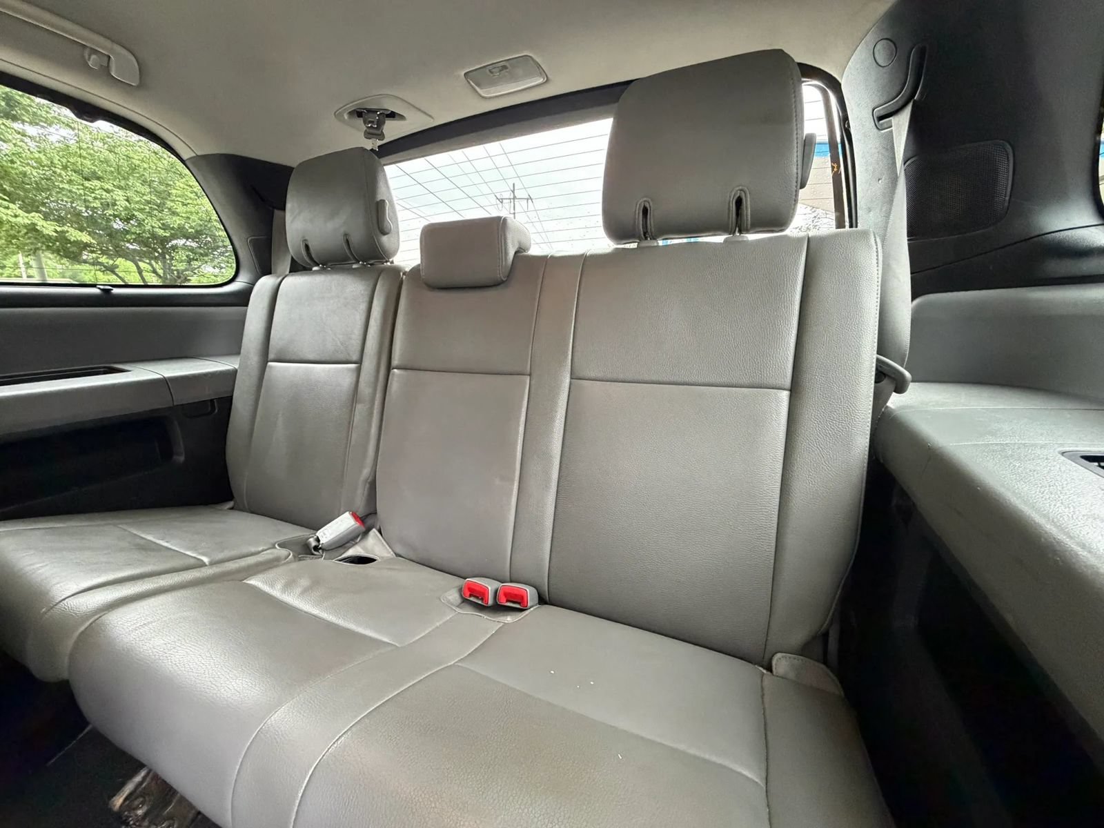 Used 2014 Toyota Sequoia Limited AWD/4WD image 21