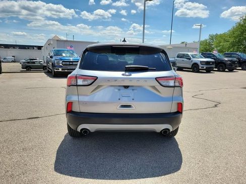 Certified 2022 Ford Escape SE FWD image 4