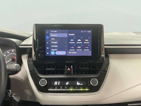 Used 2024 Toyota Corolla LE image 22