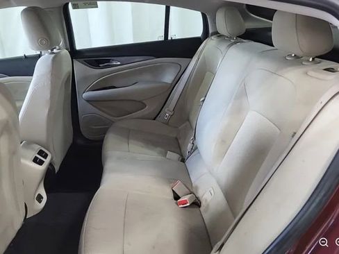 Used 2019 Buick Regal Preferred w/ Driver Confidence Package I image 9