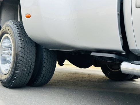 Used 2012 GMC Sierra 3500 SLE w/ SLE Preferred Package image 21