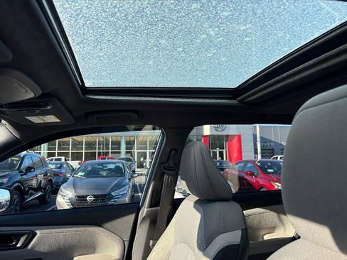 Used 2025 Subaru Forester Premium w/ Convenience Package #2 image 14