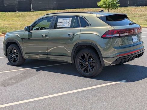 New 2026 Volkswagen Atlas Cross Sport SEL R-Line AWD/4WD image 4