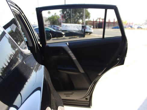 Used 2018 Toyota RAV4 LE w/ All Weather Liner Package FWD image 11